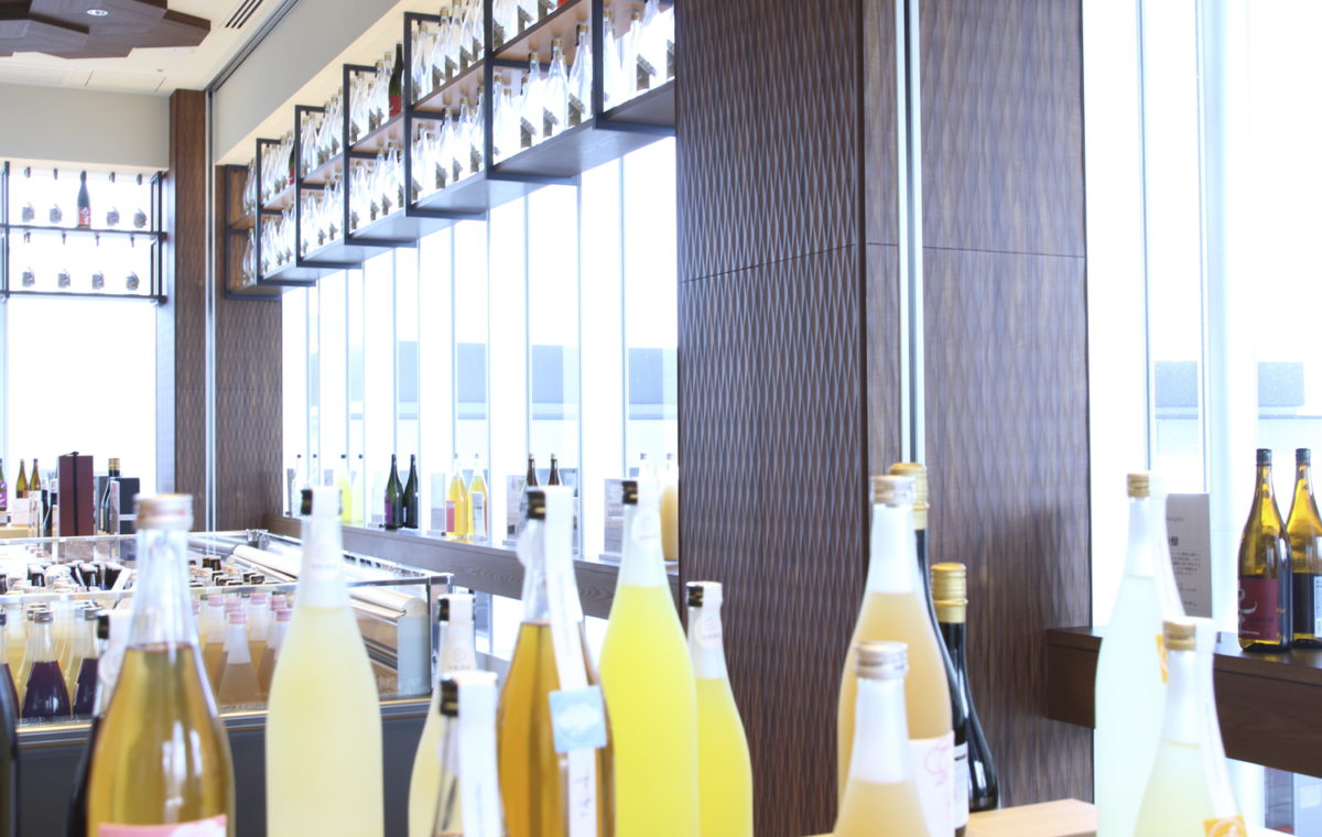 お客様とのつながりを大切にする酒店。