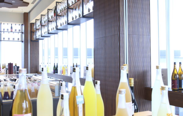 お客様とのつながりを大切にする酒店。