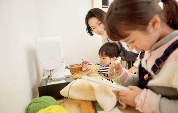 素足と笑い声。