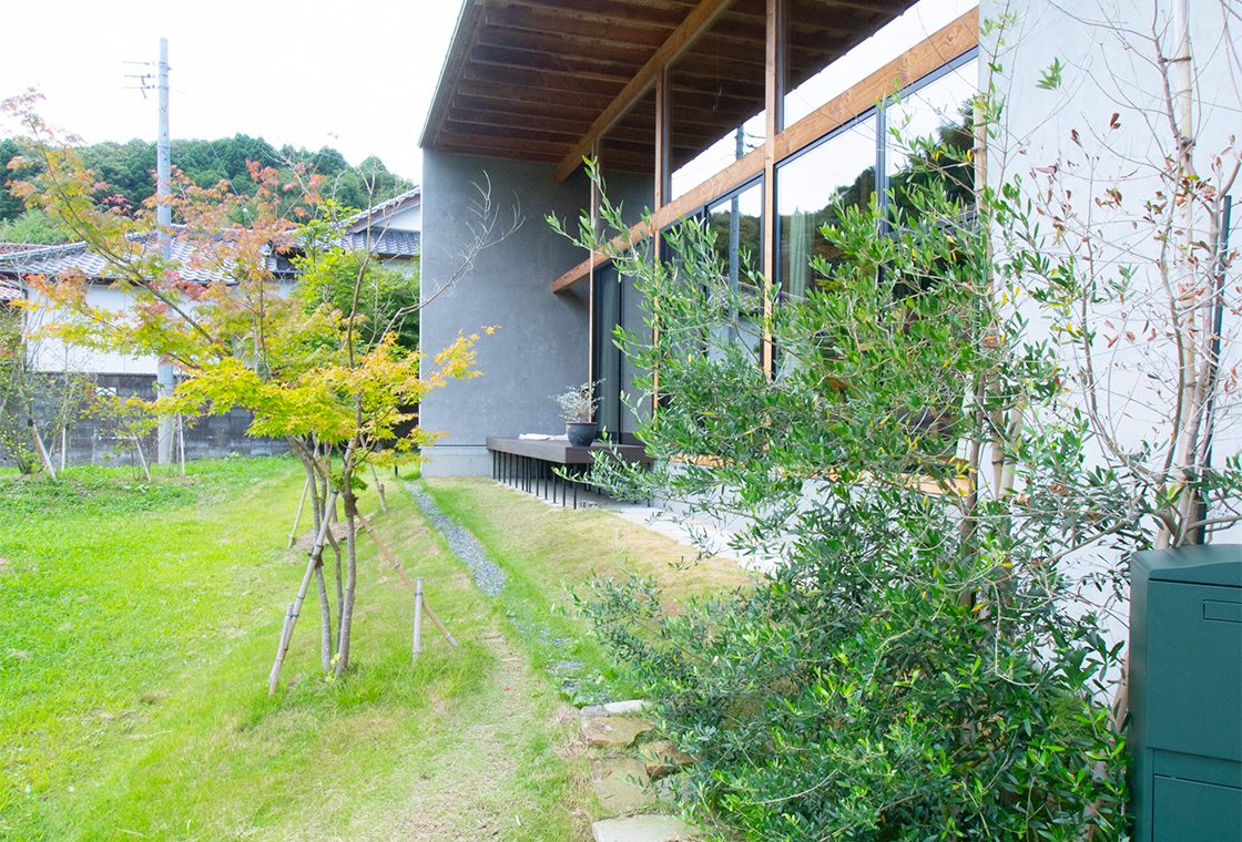 自然と一体化して暮らす家。