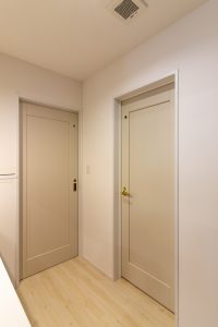 ピノアース オーダーペイントドア