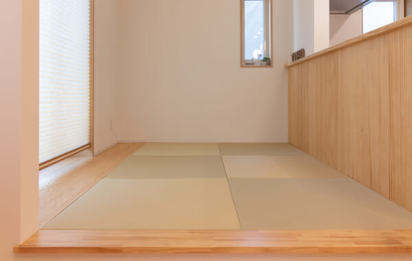 無垢ピノアースに囲まれて暮らす。