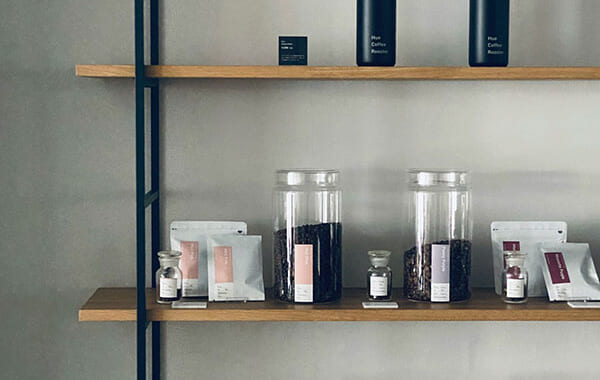 「色」でコーヒーを選ぶカフェ Hue Coffee Roaster